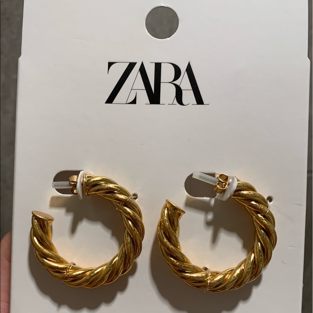 Zara Gold Earrings NWT
